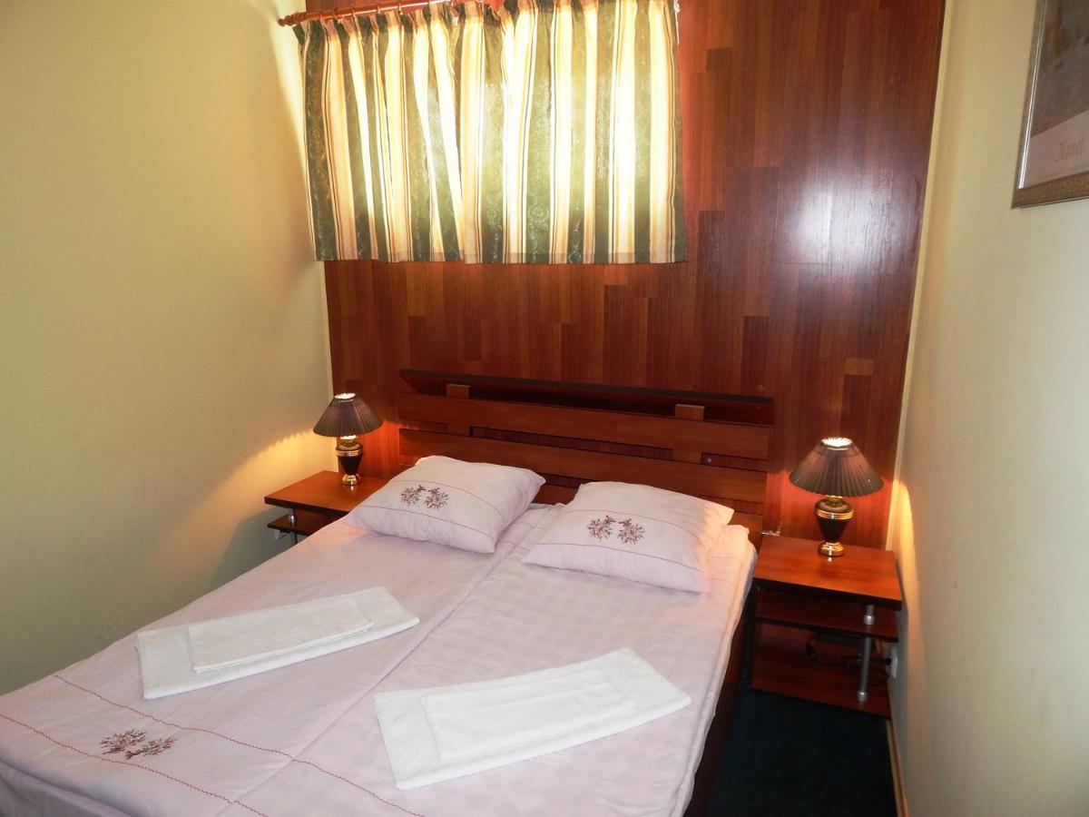 Hotel Zelenyi Klyn Ivano Frankivsk Bagian luar foto