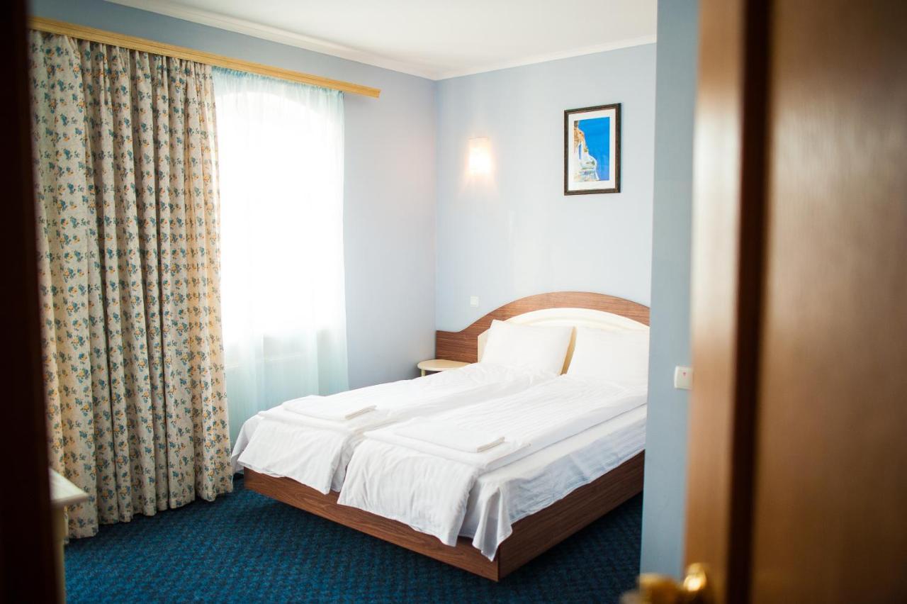 Hotel Zelenyi Klyn Ivano Frankivsk Bagian luar foto